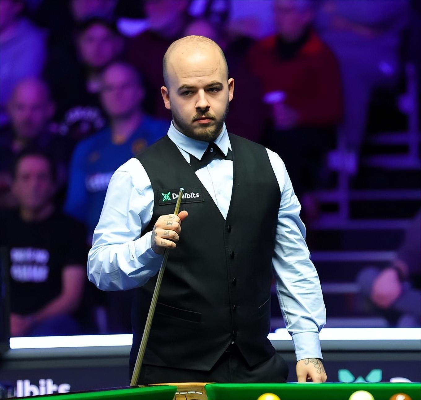 他常常是球 他常常是球