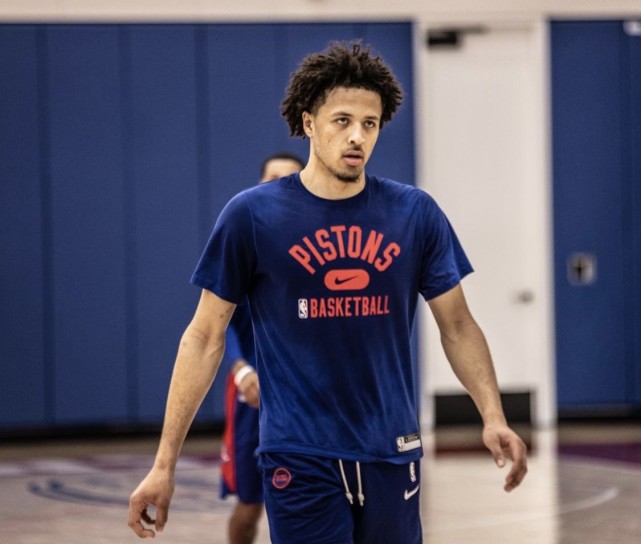 打开对手防 打开对手防